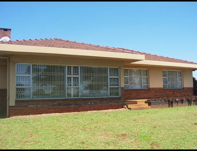 3 BEDROOM HOUSE FOR SALE IN BLUFF